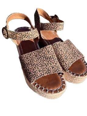 Universal Thread Women's Leopard Print Espadrille Wedge Sandals Size 7